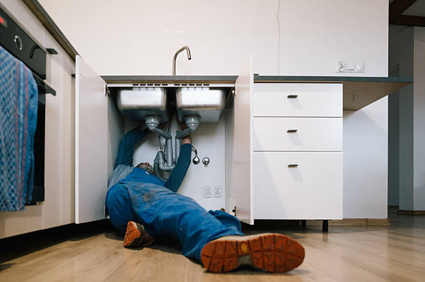 Professional Leak Detection technician working in Ballouville, CT